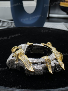 Bisel de Reloj Hip Hop con Incrustaciones de Piedras Moissanite VVS, Diseño Único - Product Image 2