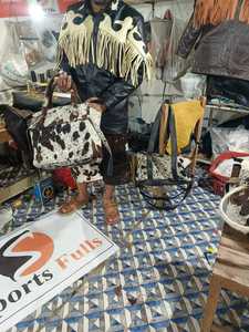 Bolso de Mano Personalizado SF 1228 para Mujer, de Cuero Genuino con Diseño de Llama, Pelo de Vaca, Estilo Vintage, Bolso de Hombro - Product Image 6