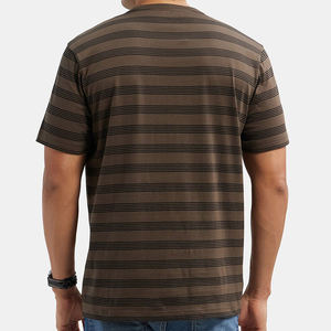 T-shirt de sport pour homme léger et respirant, à séchage rapide, en tissu tricoté extensible, idéal pour la salle de sport et les activités sportives - Product Image 4