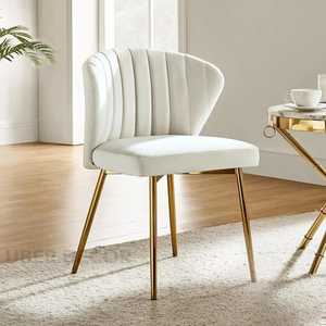 Chaise d'appoint moderne élégante et capitonnée Soraya Design sans accoudoirs pour salle à manger ou coiffeuse avec pieds arrière en métal pour le salon - Product Image 5