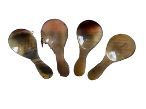 CUCHARA DE CUERNO BLANCO PULIDO NATURAL para el hogar y el restaurante Uso en la cocina Tazón de estilo animal artesanal de la mejor calidad a la venta - Product Image 3