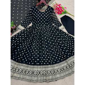 Robes de soirée de créateur, robe élégante pour les fêtes avec bas et dupatta - Product Image 5