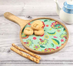 Tabla para Servir Pizza Hecha a Mano de Madera de Acacia con Acabado Liso, Plato de Madera Resistente para Cortar y Presentar Pizza - Product Image 2