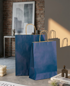 Sac de shopping en papier kraft bleu marine classique écologique avec poignées torsadées, impression offset, sacs cadeaux recyclables - Product Image 1