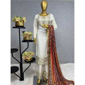 Ensemble haut et palazzo en soie Chinon brodée avec sequins et dupatta blanc - Product Image 1