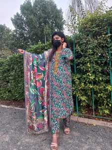 Impexpo Dernière collection de vêtements d'hiver pour femmes prêts à porter en tissu Karandi avec impression numérique Salwar Kameez - Product Image 2