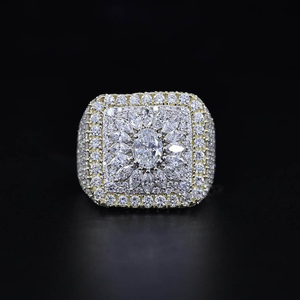 Bague de Mariage de Luxe en Moissanite Diamantée, Sertie d'un Halo de Pierres Ovales et d'un Grappe Floral, Bijou de Déclaration - Product Image 1