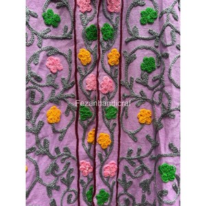 Blouson unisexe en coton violet brodé, motif floral fait main, col montant, manches longues, idéal pour le printemps - Product Image 2
