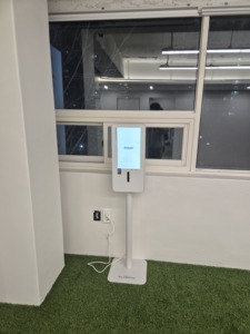 เครื่องวิเคราะห์สุขภาพอัจฉริยะ Bodydot BDF1000 ที่ใช้พลังงานจาก AI โครงอะลูมิเนียมอัลลอยด์ที่ยืดหยุ่นได้ ไม่สามารถพับเก็บได้ ติดตามสุขภาพทั่วร่างกาย - Product Image 1