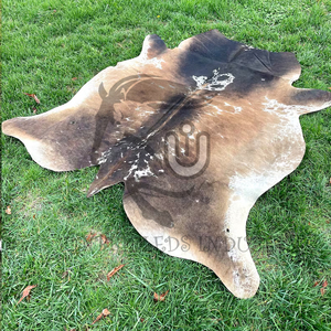 Alfombra de Cuero Vacuno Brasileño Tricolor Genuino - UNBRIDLEDS INDUSTRY, Color y Tamaño Personalizables, Unisex - Product Image 3