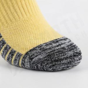 ถุงเท้าเดินป่าแบบไร้ตะเข็บ ปลายเท้าบุนุ่ม ระบายอากาศได้ดี ทำจากขนแกะเมอริโนเนื้อนุ่ม หนาพิเศษ สำหรับเดินป่า เหมาะสำหรับทุกเพศ สีสันปรับแต่งได้ - Product Image 6