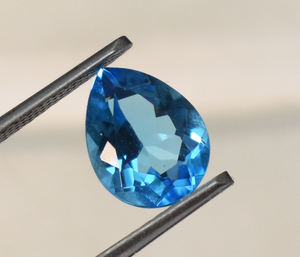 Topaze bleue de laboratoire suisse poire à facettes 5X3mm 6X4mm 8X5mm 9X6mm Topaze bleue calibrée pierre précieuse en vrac pour bijoux - Product Image 6