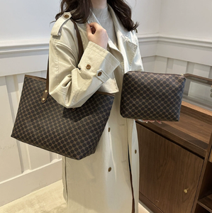 Sac messager pour femme en cuir véritable fait main, rétro, bandoulière, fermeture éclair sécurisée, logo, motif en losanges, durable, décontracté, voyage - Product Image 1