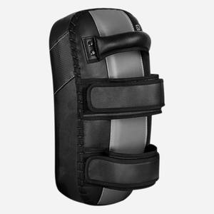 แผ่นรองเตะมวยไทยโค้งแบบมีโลโก้สั่งทำได้ ขายส่ง แผ่นรองเตะหนัง PU คุณภาพสูง สำหรับฝึกซ้อม MMA แผ่นรองเตะมวยไทย - Product Image 6