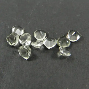 พลอยอะมีทิสต์สีเขียวธรรมชาติขนาด 8 มม. รูปหัวใจ เงางาม คุณภาพดี พลอยกึ่งมีค่า จำหน่ายแบบขายส่ง มีจำหน่ายจำนวนมากจากผู้ผลิต - Product Image 1