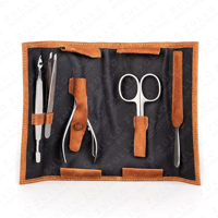 Kit de soin des ongles en acier inoxydable personnalisé de luxe, ensemble d'outils professionnels de manucure et de pédicure pour salon et usage domestique, OEM