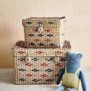 Panier de rangement pour jouets en jonc de mer tressé au design frais avec couvercle, fait main, organisateur pour enfants, chambre d'enfant et crèche - Product Image 1