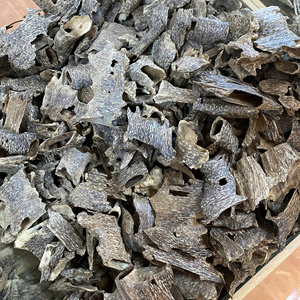 Copeaux d'agarwood sauvage spécial AA+ de qualité Bakhoor arabe, Oud boisé fumé sucré issu d'agarwood naturel du Vietnam, prix de gros - Product Image 1