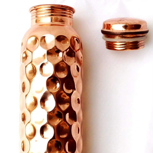 Suministro al por mayor Botella de agua de cobre con acabado pulido brillante de metal para agua de viaje disponible por M. R. S. EXPORTACIONES - Product Image 1