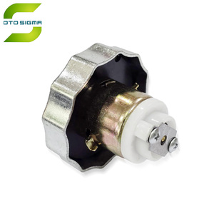 Bouchon de réservoir de carburant 8-94160-028-0 GW117 avec clé pour Isuzu NPR, qualité OE, fabriqué à Taïwan, pièce de rechange - Product Image 2