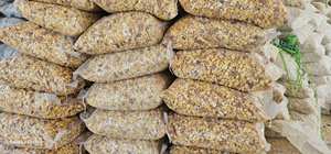 Galets de marbre jaune concassé écologiques et durables de qualité supérieure pour salles de bain extérieures modernes, aménagement paysager et design artistique - Product Image 3