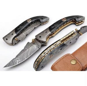 Couteau de chasse artisanal en acier Damas de qualité industrielle, pointe clip, lame droite, bouton de pouce, couteau pliant avec étui en cuir OEM - Product Image 4