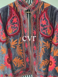 Manteau en velours brodé à la main avec col mandarin, manches longues, motif floral, grande taille, style bohème, vêtements d'extérieur d'automne pour femmes - Product Image 5