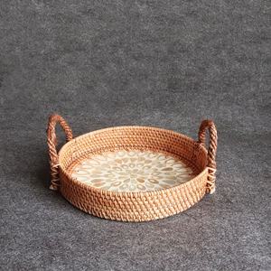 Plateaux en rotin à perles avec poignées, décoratifs en coquillage naturel, vente en gros, nouveauté - Product Image 2