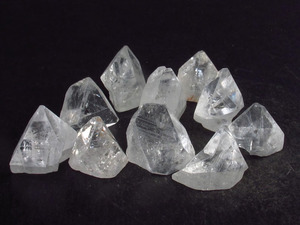 Géode de cristal d'apophyllite en gros, spécimen minéral en grappe - Product Image 2