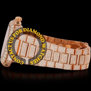 Reloj de lujo estilo hip hop con incrustaciones de diamantes, fabricado en India, con correa de acero inoxidable para hombre, disponible a un precio asequible. - Product Image 2