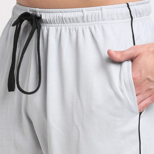 Ensemble deux pièces d'été personnalisé pour homme avec t-shirt à manches courtes en coton uni et short en tissu respirant, parfait pour un usage quotidien - Product Image 6