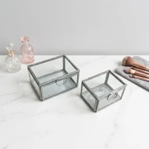 Boîte à bijoux en fer et verre au design artisanal, finition grise, boîte à bijoux décorative, organisateur, rangement pour table de toilette - Product Image 2