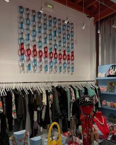 งานศิลปะตกแต่งผนังแบบแขวน โซ่อะคริลิคใส แผงเรซิ่นรูปวงแหวน ประติมากรรมสำหรับตกแต่งภายในบ้าน โรงแรม บันได ทางเดิน - Product Image 6