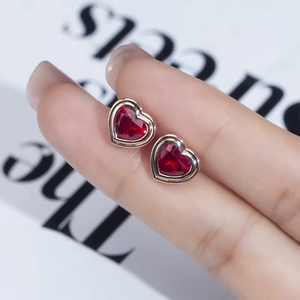 Boucles d'oreilles Luxeshine en or massif 14 carats avec diamant de laboratoire taille cœur 1 carat certifié IGI, signet de luxe pour femme, idéal pour les fiançailles - Product Image 3