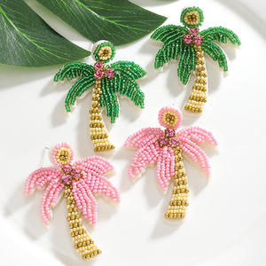 Boucles d'oreilles perlées personnalisables avec motif brodé, forme cocotier, pour les vacances à la plage, pour femmes - Product Image 3