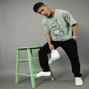 Camiseta de algodón pesado de marca personalizada para hombre, camiseta de manga corta con logotipo impreso en relieve en 3D de talla grande - Product Image 3