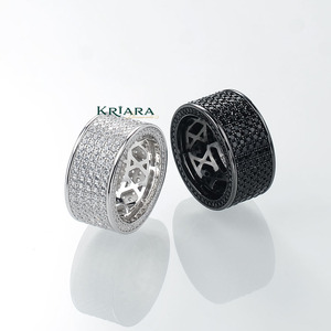 แหวนเพชรโมอิสซาไนต์ทรงเรขาคณิต ดีไซน์แบบ Eternity Band เงินแท้ 925 ประดับเพชรแบบ Pave Setting เหมาะสำหรับทั้งชายและหญิง เครื่องประดับงานแต่งงานสุดหรู - Product Image 3