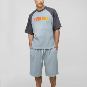 Ensemble de luxe personnalisé pour l'été : T-shirt court ample en coton délavé à l'acide avec motif vintage et short assorti pour homme - Product Image 1