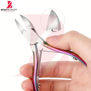 ชุดอุปกรณ์ตัดหนังกำพร้าสแตนเลสสตีลสีดำด้านเคลือบทองรุ้ง พร้อมโลโก้สั่งทำขายส่ง สำหรับมืออาชีพ - Product Image 6