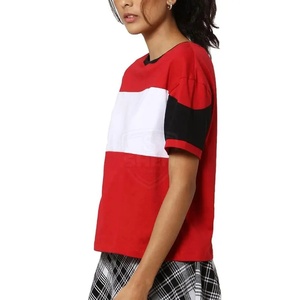 Camiseta de Cuello Redondo para Mujer, Diseño de Bloques de Color, Manga Corta, Corte Holgado, Informal, de Algodón Jersey, con Rayas Rojas, Blancas y Negras - Product Image 2
