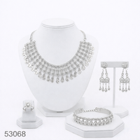 Ensemble collier et boucles d'oreilles pendantes élégants en zircon plaqué or, motif feuille tendance pour femme, avec chaîne corde de 16 pouces 53071