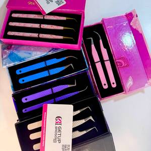 Pinzas para Pestañas de Volumen Ruso 90 Boot Long 45/Curva 10mm, Lisas y Duraderas, de Acero Inoxidable con Recubrimiento en Polvo Rosa, Morado y Azul - Product Image 4