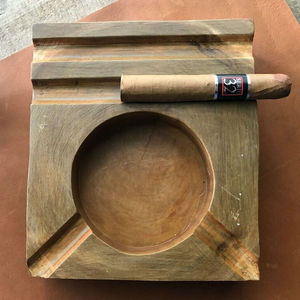 Classic Handmade American Style Wooden Cigar <b>Ashtray</b> New Customized Shape Tabletop Design Eco-Friendly Smoking Ash Holder Home - Product Image 1