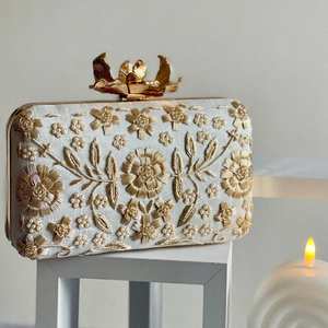 Indio hecho a mano moda boda bordado botón cierre noche embrague colección mejor precio HUMRAN EXPORT - Product Image 1