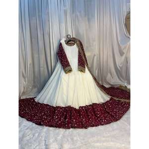 Robe Anarkali Maxi de créateur, style élégant, tenue ethnique longue, parfaite pour les fêtes, les mariages, les festivals et les célébrations - Product Image 1