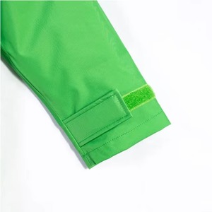 Chaqueta Impermeable para Hombre con Capucha, Ligera, Cortavientos, Reflectante, para Senderismo al Aire Libre, Transpirable y de Secado Rápido, Color Verde - Product Image 3