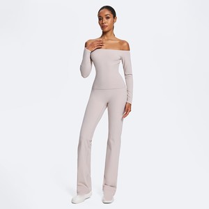 Ensemble de yoga 2 pièces imprimé en lyocell, séchage rapide, haute extensibilité : Crop top halter sans manches à quart de zip et short taille haute sans couture - Product Image 3