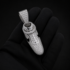 Collier pendentif de luxe Hip Hop en argent sterling 925 avec émail noir et diamants de laboratoire - Product Image 2