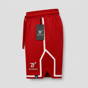 Shorts de basketball pour hommes en maille rouge unie, taille élastique, respirant, sportif, coupe ample et profonde, séchage rapide - Product Image 3
