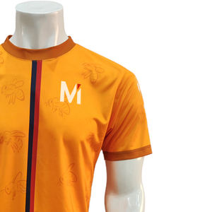 Ensembles d'uniformes de football personnalisés imprimés en couleur unie, 100 % polyester, anti-humidité, protection UV UPF 50+, respirants, antibactériens - Product Image 3